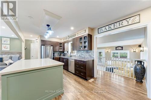 625 Golf Club Road, Hamilton, ON - Indoor Photo Showing Kitchen