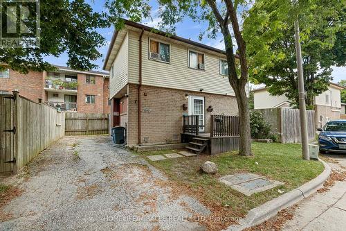 1180 Heathfield Court, Windsor, ON - Outdoor