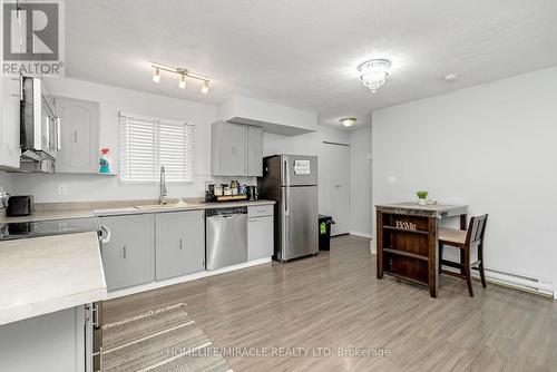 1180 Heathfield Court, Windsor, ON - Indoor Photo Showing Kitchen