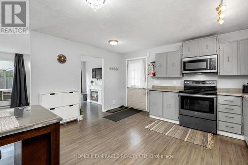 1180 Heathfield Court, Windsor, ON - Indoor Photo Showing Kitchen