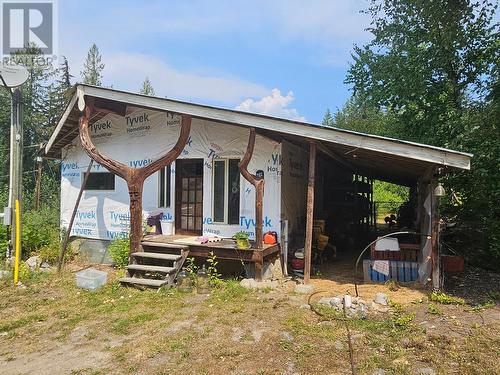 7703 6 Highway, Fauquier, BC - Outdoor With Deck Patio Veranda