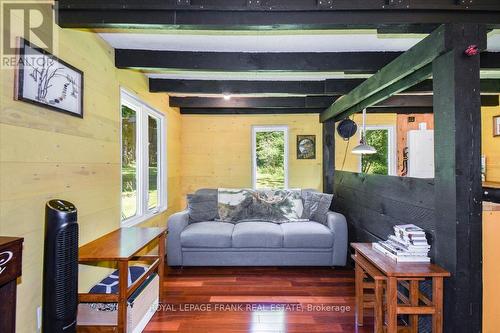 2313 The South Road, Marmora And Lake, ON - Indoor Photo Showing Living Room