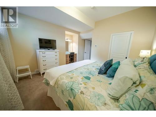 831 309Th  Street, Cranbrook, BC - Indoor Photo Showing Bedroom