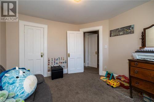 264 E 5Th Street E, Owen Sound, ON - Indoor Photo Showing Bedroom