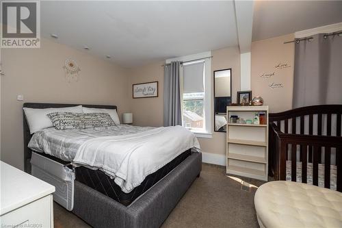 264 E 5Th Street E, Owen Sound, ON - Indoor Photo Showing Bedroom