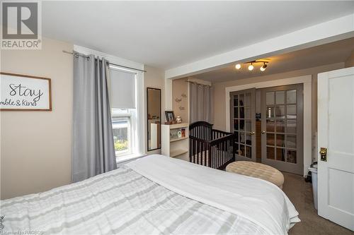 264 E 5Th Street E, Owen Sound, ON - Indoor Photo Showing Bedroom