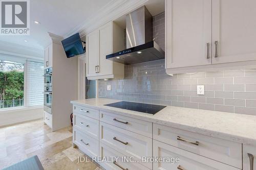 327 Mckee Avenue, Toronto (Willowdale East), ON - Indoor Photo Showing Kitchen