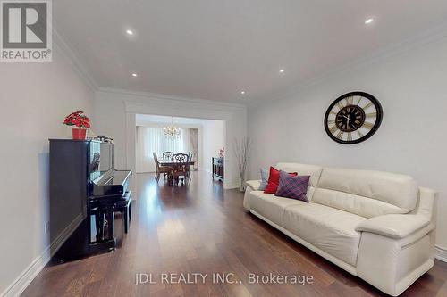 327 Mckee Avenue, Toronto (Willowdale East), ON - Indoor Photo Showing Living Room