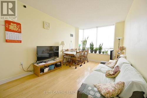 Ph8 - 3088 Kennedy Road, Toronto (Steeles), ON - Indoor Photo Showing Living Room