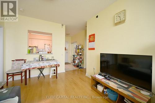 Ph8 - 3088 Kennedy Road, Toronto (Steeles), ON - Indoor Photo Showing Living Room