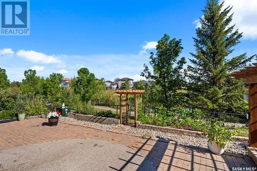 2650 Sandringham Crescent, Regina, SK - Outdoor