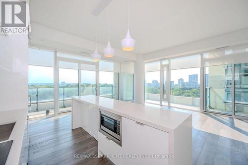 1603 - 5 Soudan Avenue, Toronto, ON - Indoor Photo Showing Kitchen