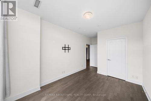 404 - 1575 Lakeshore Road N, Mississauga (Clarkson), ON - Indoor Photo Showing Other Room