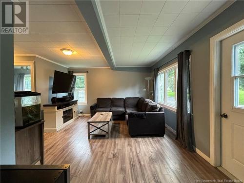 9 King Street, Grand Manan, NB - Indoor Photo Showing Living Room