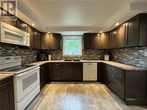 9 King Street, Grand Manan, NB - Indoor Photo Showing Kitchen