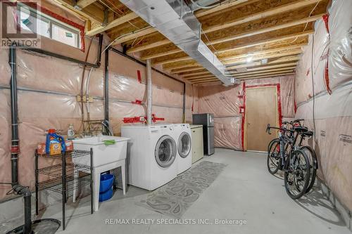 192 Giddings Crescent, Milton (Scott), ON - Indoor Photo Showing Laundry Room