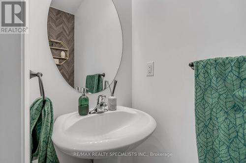 192 Giddings Crescent, Milton (Scott), ON - Indoor Photo Showing Bathroom