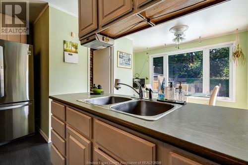 858 Chilver Road, Windsor, ON - Indoor Photo Showing Kitchen With Double Sink