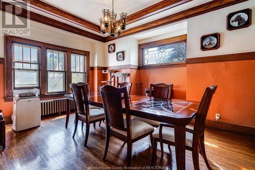 858 Chilver Road, Windsor, ON - Indoor Photo Showing Dining Room