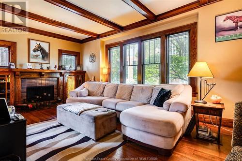 858 Chilver Road, Windsor, ON - Indoor Photo Showing Living Room With Fireplace