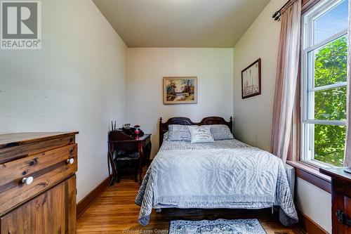 1612 County Rd 8, Leamington, ON - Indoor Photo Showing Bedroom