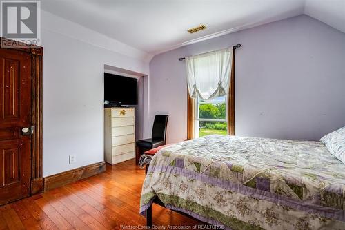 1612 County Rd 8, Leamington, ON - Indoor Photo Showing Bedroom