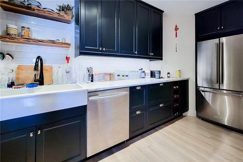 135 James Street S|Unit #809, Hamilton, ON - Indoor Photo Showing Kitchen