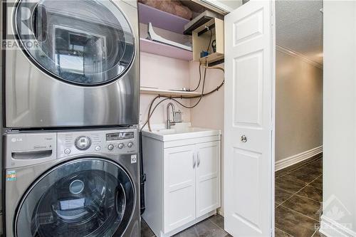 1285 Cahill Drive Unit#2105, Ottawa, ON - Indoor Photo Showing Laundry Room