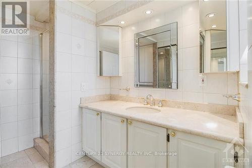 2105 - 1285 Cahill Drive, Ottawa, ON - Indoor Photo Showing Bathroom