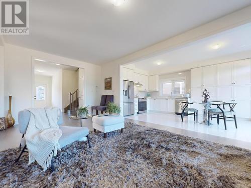 169 Muirfield Drive, Barrie (Ardagh), ON - Indoor Photo Showing Living Room