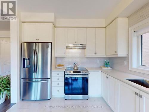 169 Muirfield Drive, Barrie (Ardagh), ON - Indoor Photo Showing Kitchen With Upgraded Kitchen