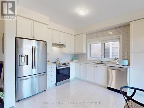 169 Muirfield Drive, Barrie (Ardagh), ON - Indoor Photo Showing Kitchen