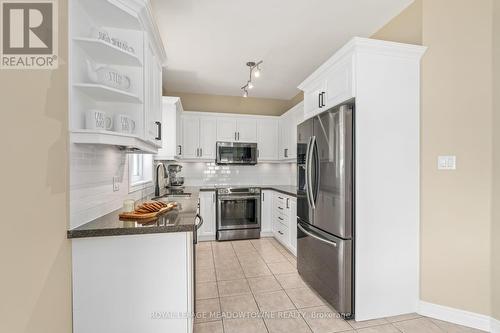 16 Early Street, Halton Hills, ON - Indoor Photo Showing Kitchen With Stainless Steel Kitchen