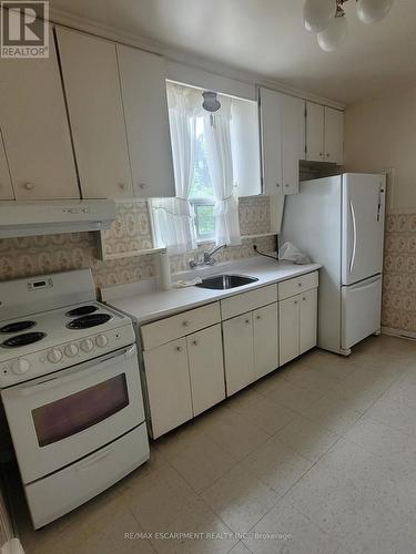 146 Cochrane Road, Hamilton (Bartonville), ON - Indoor Photo Showing Kitchen