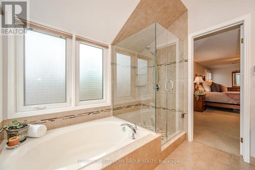 15 Wiltshire Place, Guelph, ON - Indoor Photo Showing Bathroom