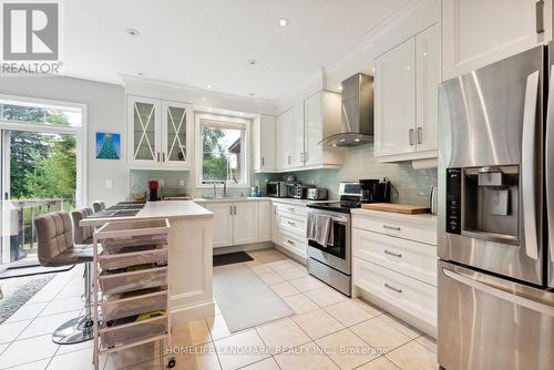 20 Mack Clement Lane, Richmond Hill, ON - Indoor Photo Showing Kitchen