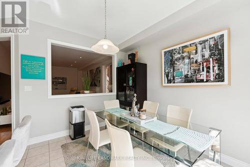 20 Mack Clement Lane, Richmond Hill, ON - Indoor Photo Showing Dining Room