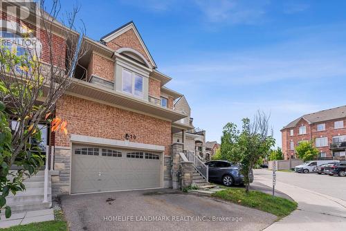 20 Mack Clement Lane, Richmond Hill, ON - Outdoor With Facade