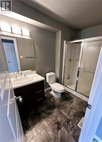 245 4002 Sandhill Crescent, Regina, SK - Indoor Photo Showing Bathroom