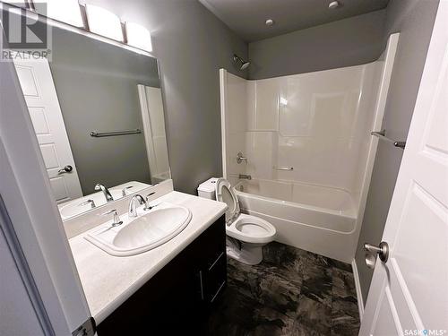 245 4002 Sandhill Crescent, Regina, SK - Indoor Photo Showing Bathroom