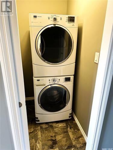 245 4002 Sandhill Crescent, Regina, SK - Indoor Photo Showing Laundry Room