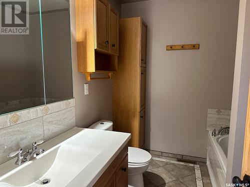 1511 Minayik Crescent, Lac La Ronge, SK - Indoor Photo Showing Bathroom