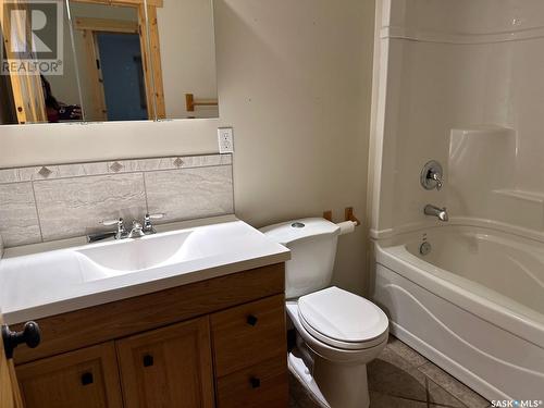 1511 Minayik Crescent, Lac La Ronge, SK - Indoor Photo Showing Bathroom