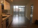 819 - 330 Richmond Street W, Toronto, ON  - Indoor Photo Showing Kitchen 