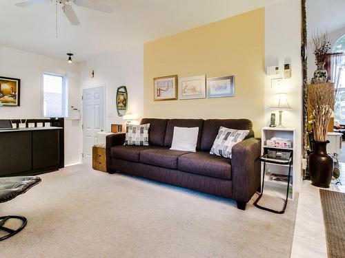 Living room - 4525 Rue De Cherbourg, Trois-Rivières, QC - Indoor Photo Showing Living Room