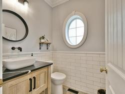 Powder room - 