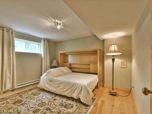 Bedroom - 58 Rue Champêtre, Saint-Hippolyte, QC - Indoor Photo Showing Bedroom