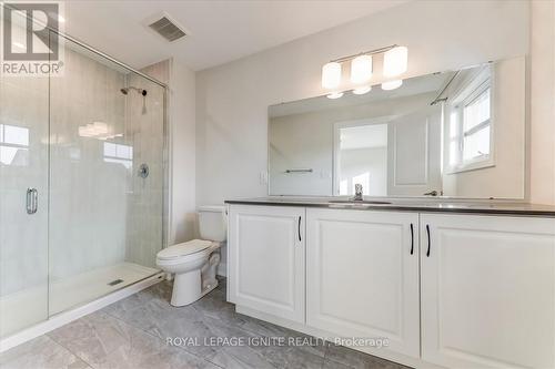 284 Noftall Gardens, Peterborough (Northcrest), ON - Indoor Photo Showing Bathroom