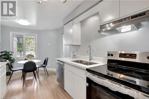 405 Kingscourt Drive Unit# 4, Waterloo, ON - Indoor Photo Showing Kitchen With Double Sink