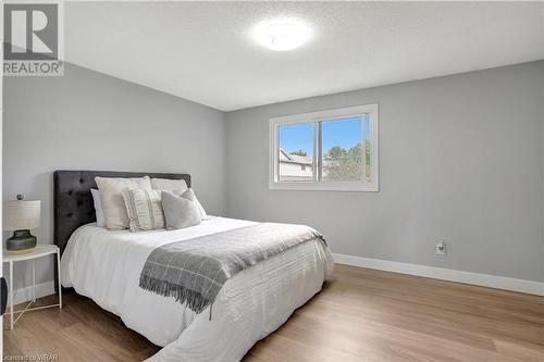 405 Kingscourt Drive Unit# 4, Waterloo, ON - Indoor Photo Showing Bedroom